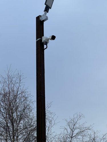 1 105